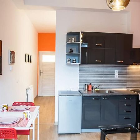 Orange Geranium Apartment เทสซาโลนิกิ ภายนอก รูปภาพ